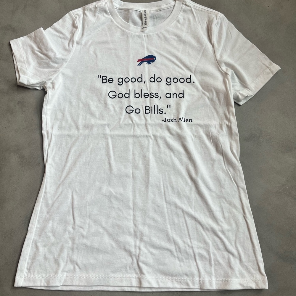 SOLD Women’s size small buffalo bills shirt